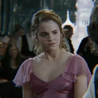 🐿 Hermione Granger Harry Potter Hermelien Griffel, Emma Watson, Harry Potter, Kerstbal, Film, Tovenaar, Meisje telegram sticker