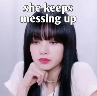 👀 Lisa she keeps messing up kpop, meme, umorismo, fail, lisa, blackpink telegram sticker