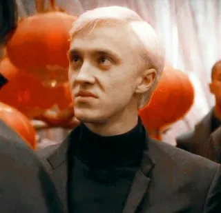 🐍 Draco Malfoy Harry Potter mago, estudiante, slytherin, magia, escuela telegram sticker