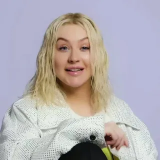🌻 Christina Aguilera cantante, celebridad, pelo rubio, retrato, mujer telegram sticker