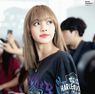 💕 Lisa HARLEY-DAVIDSON kpop, idol, lisa, blackpink, cantora, harley davidson, celebridade whatsapp sticker