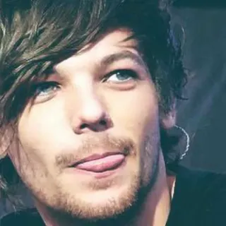 👅 Louis Tomlinson Louis Tomlinson, One Direction, chanteur, célébrité, portrait, tire la langue telegram sticker
