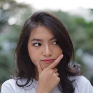 😎 mujer, pensando, retrato, asiática, chica, pensativa whatsapp sticker