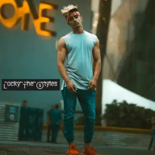 🧍 Lucky The Styles hombre, moda, estilo, pose, urbano, streetwear whatsapp sticker