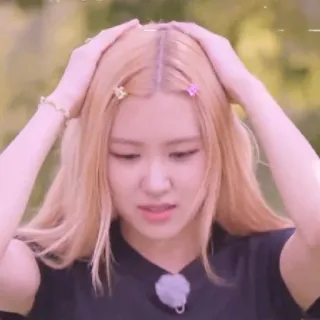 💗 Rosé Rosé, K-pop, penyanyi, rambut pirang, bunga, imut, Blackpink telegram sticker