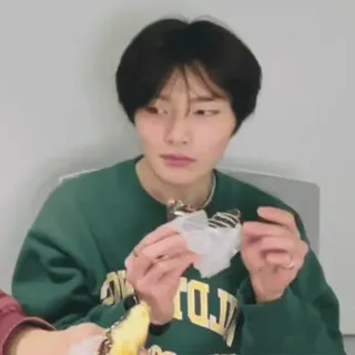 🍩 persona, comiendo, comida, snack whatsapp sticker