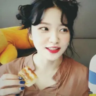 ✨ bila mujer, comiendo, comida, sonrisa, pelo, retrato telegram sticker