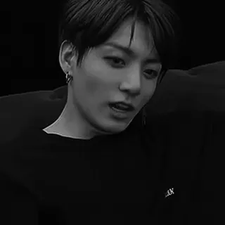 🦷 Jungkook osoba, mężczyzna, twarz, monochromatyczny, czarno-biały, portret, piosenkarz telegram sticker