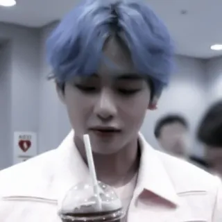 🪡 V V, BTS, K-pop, cantor, ídolo, cabelo azul, café telegram sticker