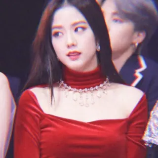 🍭 Jisoo Frau, rotes Kleid, koreanisch, Sängerin, asiatisch, Porträt, Prominente telegram sticker