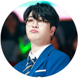 😕 pria, kacamata, potret, kpop, setelan biru telegram sticker