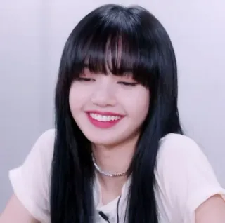 🍸 Lisa Lisa, Blackpink, K-pop, cantora, celebridade, mulher, sorriso whatsapp sticker