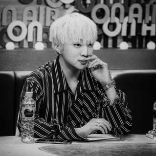 🖤 ON AIR Koreaanse beroemdheid, K-Pop, Entertainment, Idool, Portret, Man, Aziatisch whatsapp sticker