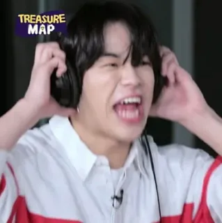 😩 Treasure Map TREASURE MAP homme, casque, divertissement, pop coréenne, kpop whatsapp sticker