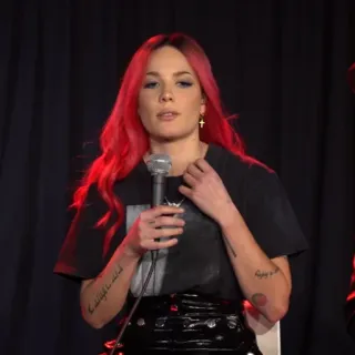 🍒 Halsey Halsey, cantora, músico, retrato whatsapp sticker