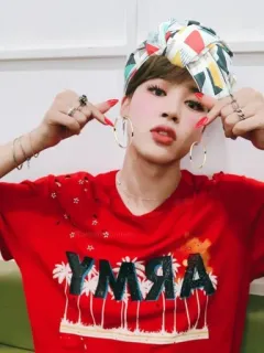 💅 ARMY persona, maglietta rossa, K-pop, Army, cantante, artista telegram sticker