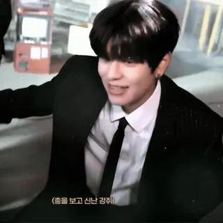 ⭐ 총을 보고 신난 강쥐 whatsapp sticker