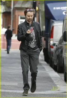 📱 Matt Bellamy Musiker, Sänger, Promi, Matt Bellamy, Casual, Streetstyle telegram sticker