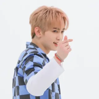 ❤️ kpop, asiatico, uomo, ritratto, persona, cuore con le dita whatsapp sticker