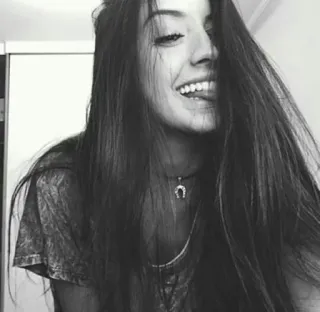 🎶 portrait, femme, fille, sourire, personne telegram sticker