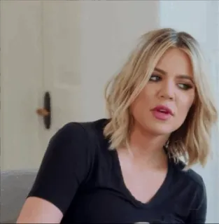 ⛈ Khloe Kardashian Khloe Kardashian, bionda, donna, reality show, Al passo con i Kardashian telegram sticker