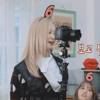 🍪 보고싶 korean, text, camera, woman, asian telegram sticker