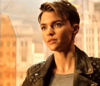 😐 Ruby Rose актриса, знаменитость, портрет, человек, женщина whatsapp sticker