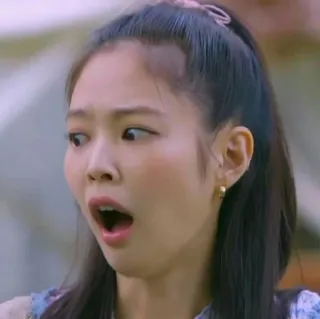 🎗 Jennie 여자, K팝, 블랙핑크, 제니, 가수, 연예인, 놀람, 입 벌림 whatsapp sticker
