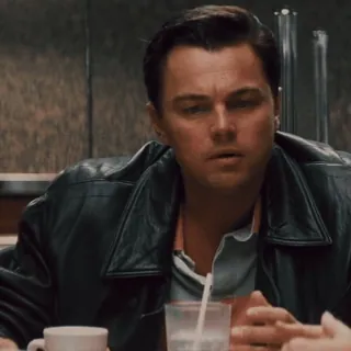 ⁉️ leonardo dicaprio, actor, hombre, mesa, escena de película, película telegram sticker