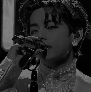 ▪️ singer, microphone, music, idol, performer telegram sticker