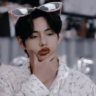 TAEHYUNG BY @THEMETHETICSS❤️ — @stckrRobot whatsapp stickers
