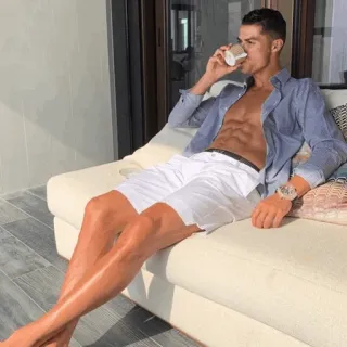 🖤 Cristiano Ronaldo 足球, 运动员, 模特, 放松, 赤膊, 腹肌, 休闲 telegram sticker
