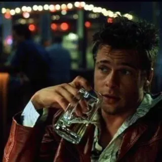 🧼 Tyler Durden Fight Club bebiendo, cerveza, brad pitt, el club de la lucha, película telegram sticker