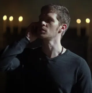 🥨 Klaus Mikaelson The Vampire Diaries tv show, vampire, man, calling, phone, the originals telegram sticker