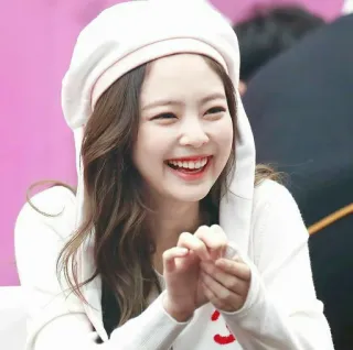 🌸 woman, smiling, portrait, person, hat, happy telegram sticker
