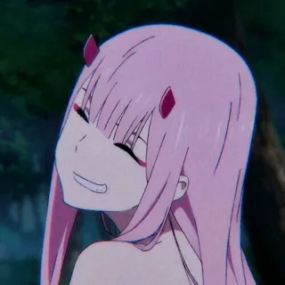 😁 Zero Two Darling in the Franxx anime, różowe włosy, rogi, uśmiech, waifu telegram sticker