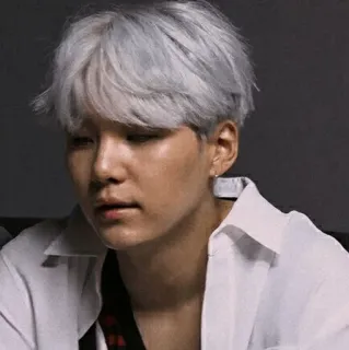 🌼 คน, ผู้ชาย, ภาพเหมือน, ผมขาว, ลำลอง, k-pop, ผู้ชาย, เอเชีย telegram sticker