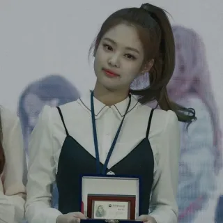 🍃 Jennie Kim kpop, cantora, mulher, celebridade, retrato, blackpink, coreana whatsapp sticker