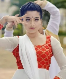 ✌️ Rashmika Mandanna, Indiase actrice, Bollywood, Dans, Traditionele kleding, Vrouw, Portret telegram sticker