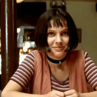 🤣 Matilda Léon: The Professional Matilda, Natalie Portman, Léon, Le professionnel, Film, Personnage, Fille telegram sticker