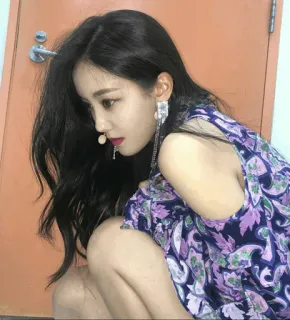 🌝 femme, portrait, coréen, asiatique, boucles d'oreilles, robe telegram sticker