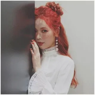 🎟 Frau, Porträt, rote Haare, Koreanisch, weiblich, Schönheit telegram sticker