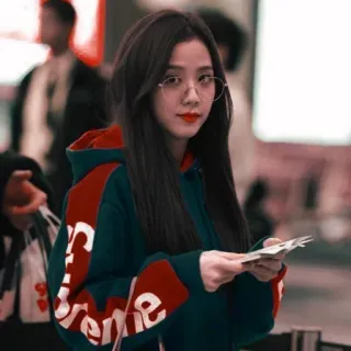 🙂 supreme Supreme, Vêtements, Mode, Coréen telegram sticker