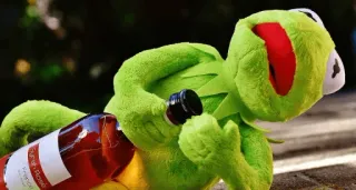 😩 Kermit カーミット, 飲酒, アルコール, パペット, マペット telegram sticker
