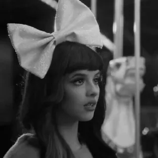 ▪️ Melanie Martinez melanie martinez, singer, portrait, bow, sparkle telegram sticker
