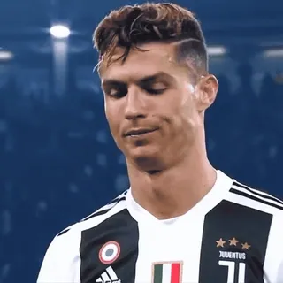 😔 Cristiano Ronaldo футбол, футбол, спортсмен, Криштиану Роналду, Ювентус whatsapp sticker