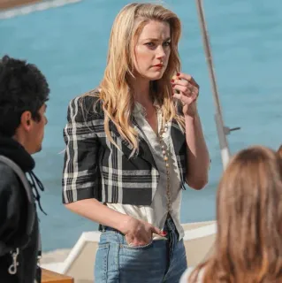 ▪️ Amber Heard attrice, bionda, ritratto, celebrità, film, persona whatsapp sticker