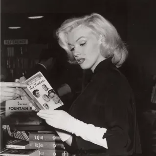 🥀 Marilyn Monroe Big Brothers Мэрилин Монро, актриса, винтаж, книга, знаменитость telegram sticker