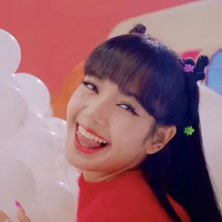 🦋 Lisa kpop, cantante, ídolo, blackpink, mujer, celebridad, retrato, sonrisa telegram sticker