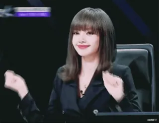 ❤ Lisa リサ, Blackpink, K-POP, ダンサー, アイドル, 審査員, 笑顔 whatsapp sticker